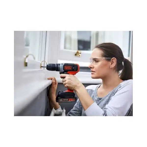 Black+Decker Trapano Avvitatore A Batteria 18V- 1,5Ah