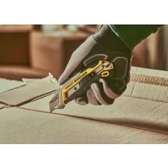 Stanley Cutter Fatmax® Avec Curseur Et Système De Brise-Lame Intégré - 18 mm
