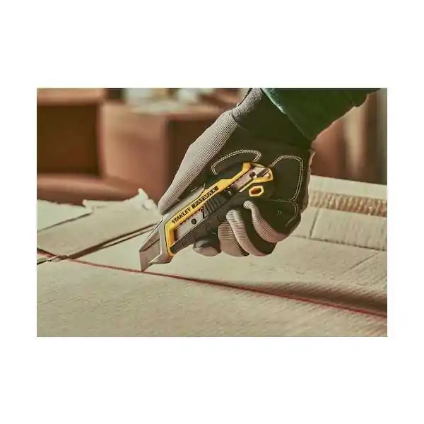 Stanley Cutter Fatmax® Avec Curseur Et Système De Brise-Lame Intégré - 18 mm