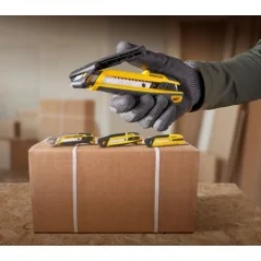 Stanley Cutter  18mm Con Cursore E Sistema Spezzalama Integrato