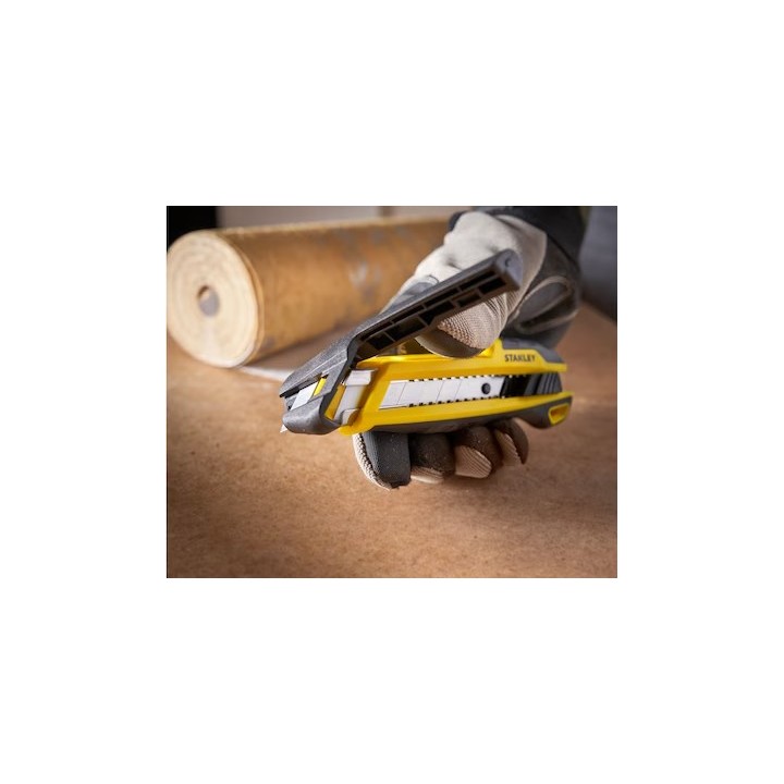 Stanley Cutter  18mm Con Cursore E Sistema Spezzalama Integrato