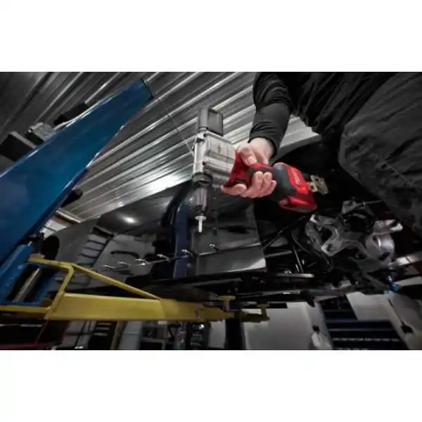 Milwaukee Rivettatrice Compatta M12™