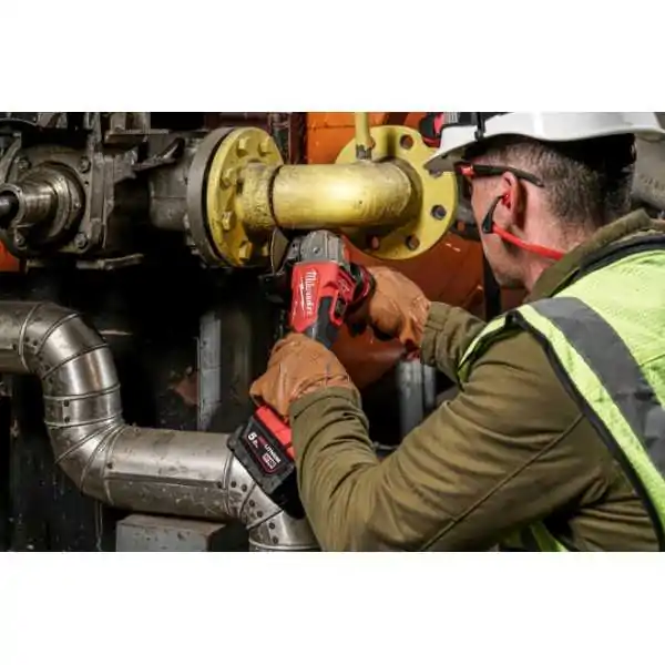 Milwaukee Smerigliatrice Angolare 125 mm Con Interruttore A Slitta E Freno M18 FUEL™ Milwaukee Smerigliatrice Angolare 125 mm Con Interruttore A Slitta E Freno M18 FUEL™