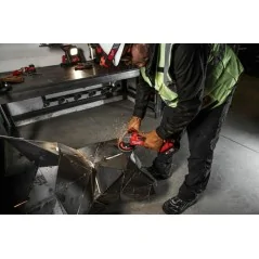 Meuleuse d'angle Milwaukee M18 FUEL™ 125 mm avec interrupteur coulissant et frein Meuleuse d'angle Milwaukee M18 FUEL™ 125 mm avec interrupteur coulissant et frein