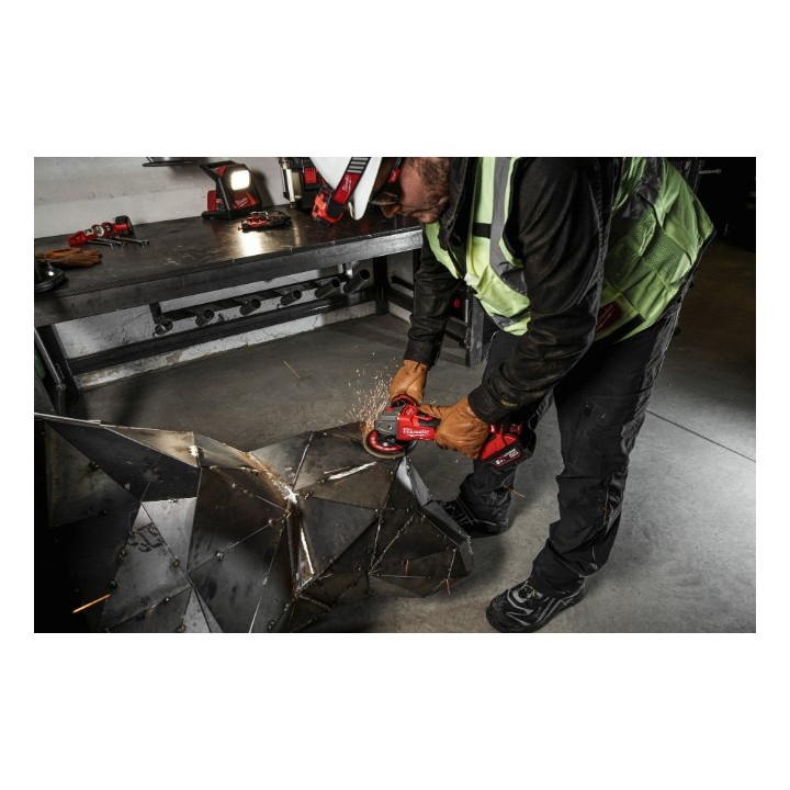 Meuleuse Milwaukee M18 FUEL 125 mm présentation du produit