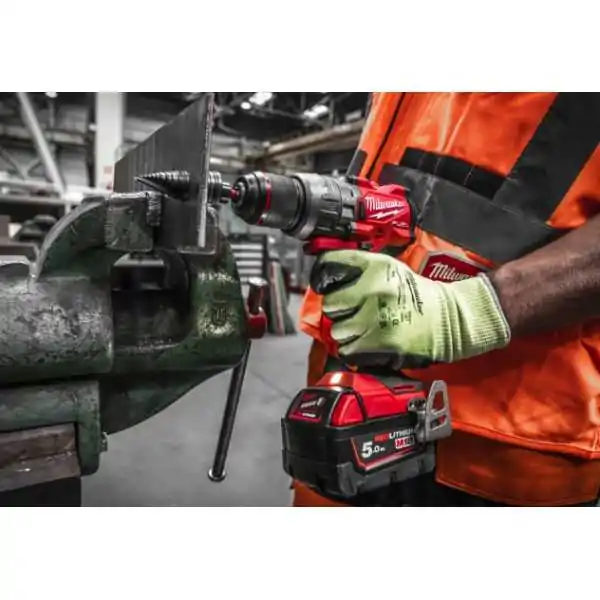 Milwaukee Trapano A Percussione M18 FUEL™