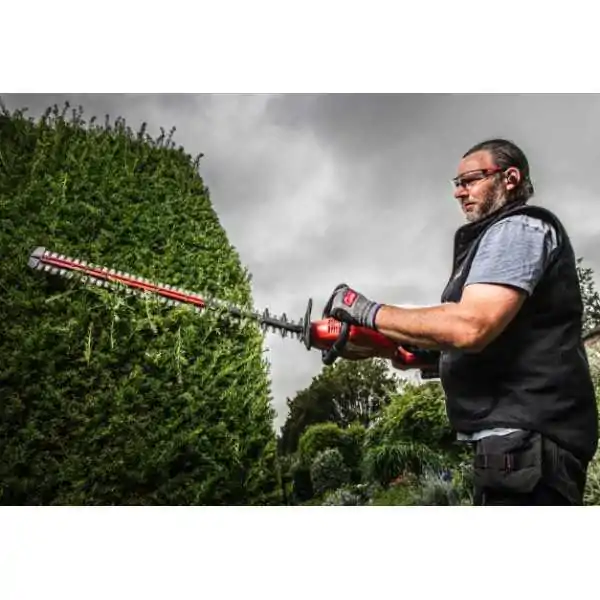 Milwaukee Taille-haie professionnel 60 cm M18 FUEL™ Milwaukee Taille-haie professionnel 60 cm M18 FUEL™
