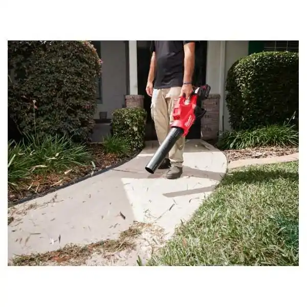 Milwaukee Souffleur 17,7 N à double batterie (2 x 18 V) M18 FUEL™ Milwaukee Souffleur 17,7 N à double batterie (2 x 18 V) M18 FUEL™