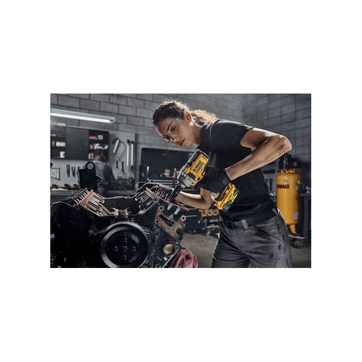 Coffret TSAK incluso con avvitatore DEWALT DCF891P2T-QW