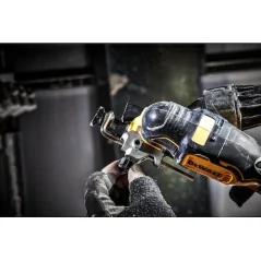 Dewalt Multifunzione ad oscillazione XR 18V 2 x 5.0Ah Dewalt Multifunzione ad oscillazione XR 18V 2 x 5.0Ah
