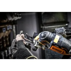 Dewalt Perceuse oscillante multifonction XR 18 V 2 x 5,0 Ah Dewalt Perceuse oscillante multifonction XR 18 V 2 x 5,0 Ah