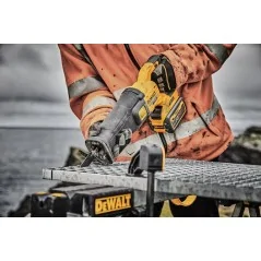 Dewalt  Scie circulaire 54V XR FLEXVOLT 2 x 9Ah Dewalt  Scie circulaire 54V XR FLEXVOLT 2 x 9Ah