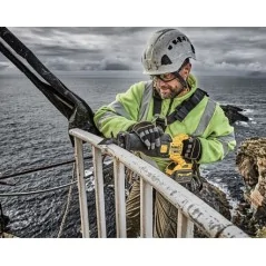 Dewalt  Scie circulaire 54V XR FLEXVOLT 2 x 9Ah Dewalt  Scie circulaire 54V XR FLEXVOLT 2 x 9Ah