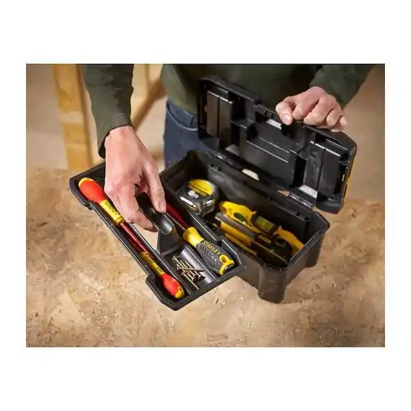 Stanley Coffre à outils Essential - Charnières métalliques 320 x 188 x 132 mm Stanley Coffre à outils Essential - Charnières métalliques 320 x 188 x 132 mm