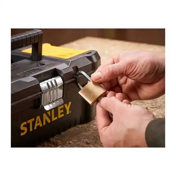 Stanley Coffre à outils Essential - Charnières métalliques 320 x 188 x 132 mm Stanley Coffre à outils Essential - Charnières métalliques 320 x 188 x 132 mm