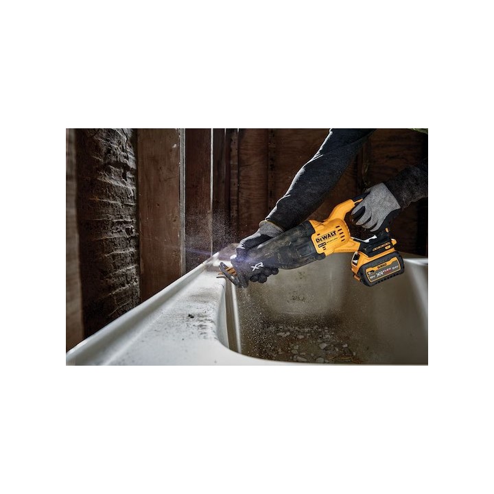 DEWALT DCS386NT-XJ vista dall'alto con pattino aperto