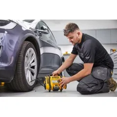 Compresseur Dewalt XR 18V (sans batteries ni chargeur)