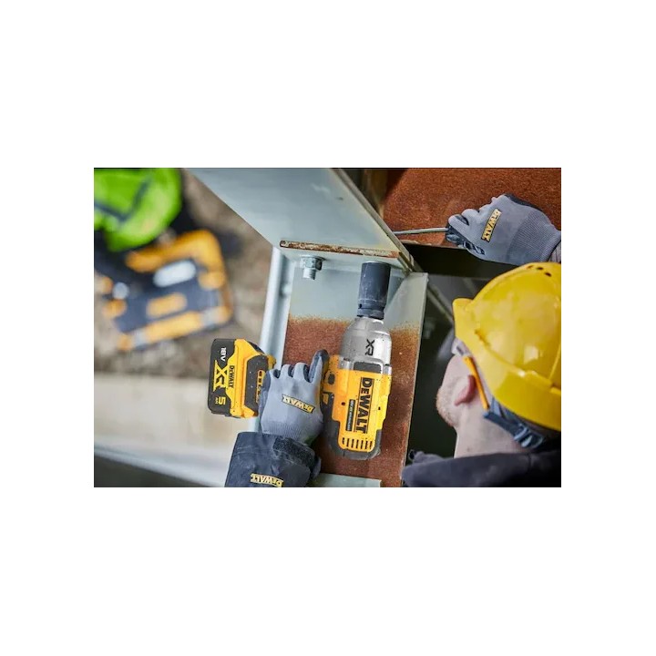 Avvitatore a impulsi DEWALT vista dall'alto con LED acceso