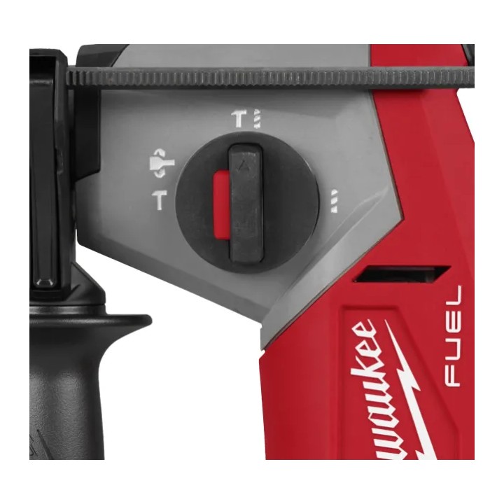 Vista frontale tassellatore SDS-Plus MILWAUKEE per foratura su calcestruzzo