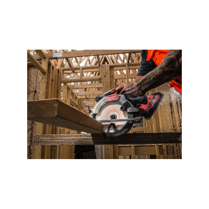 Scie circulaire à bois Milwaukee M18 FUEL™ 55 mm Scie circulaire à bois Milwaukee M18 FUEL™ 55 mm