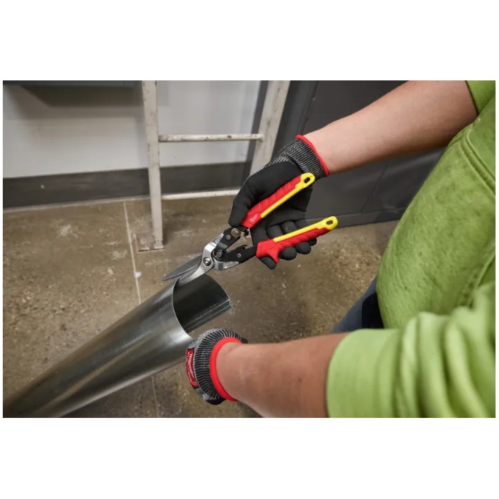 Vue latérale cisailles double levier MILWAUKEE 4932499021 pour tôle