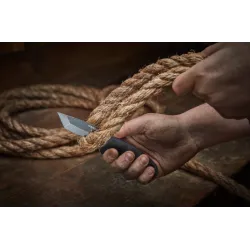 Couteau de sport pliant à lame extra-résistante Milwaukee