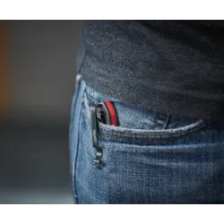 Couteau de sport pliant à lame extra-résistante Milwaukee