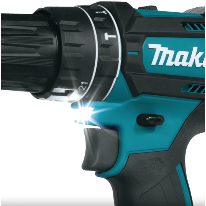 Makita DHP482RTJ vue latérale avec poignée ergonomique et LED