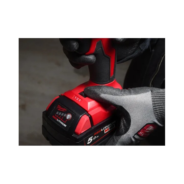 Soffiatore M18 con supporto magnetico per ugelli in primo piano