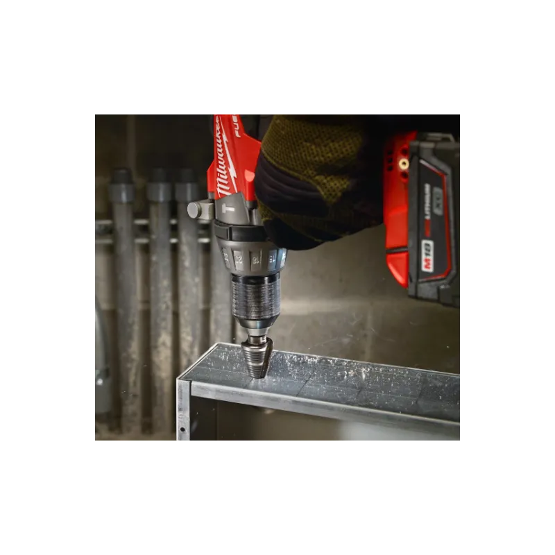 Milwaukee Frese A Gradino