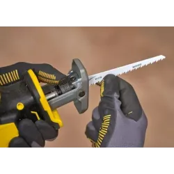 Scie alternative sans fil Stanley 18V