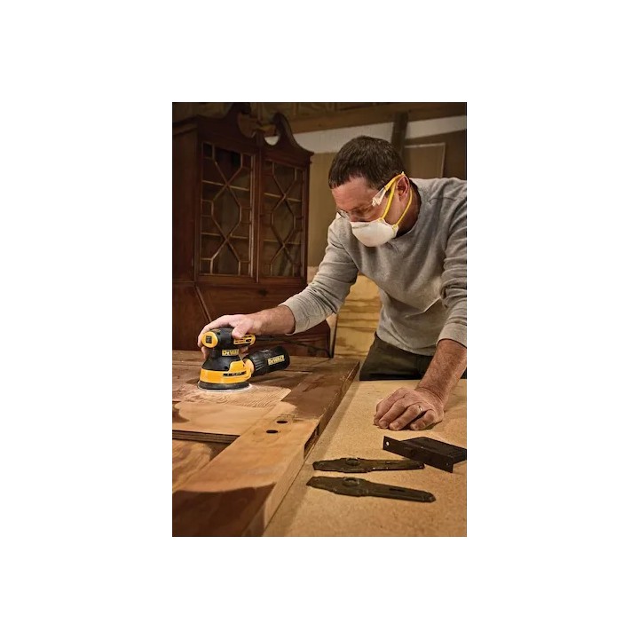 DEWALT DWE6423-QS vista posteriore del corpo macchina