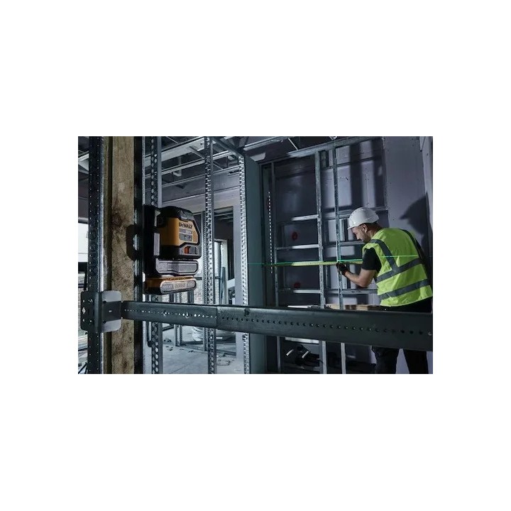 Détail du perforateur DCH172 avec attachement SDS-Plus
