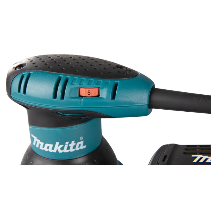 Ponceuse MAKITA BO5031K avec câble d'alimentation de 2 m