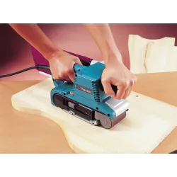 Ponceuse à bande Makita